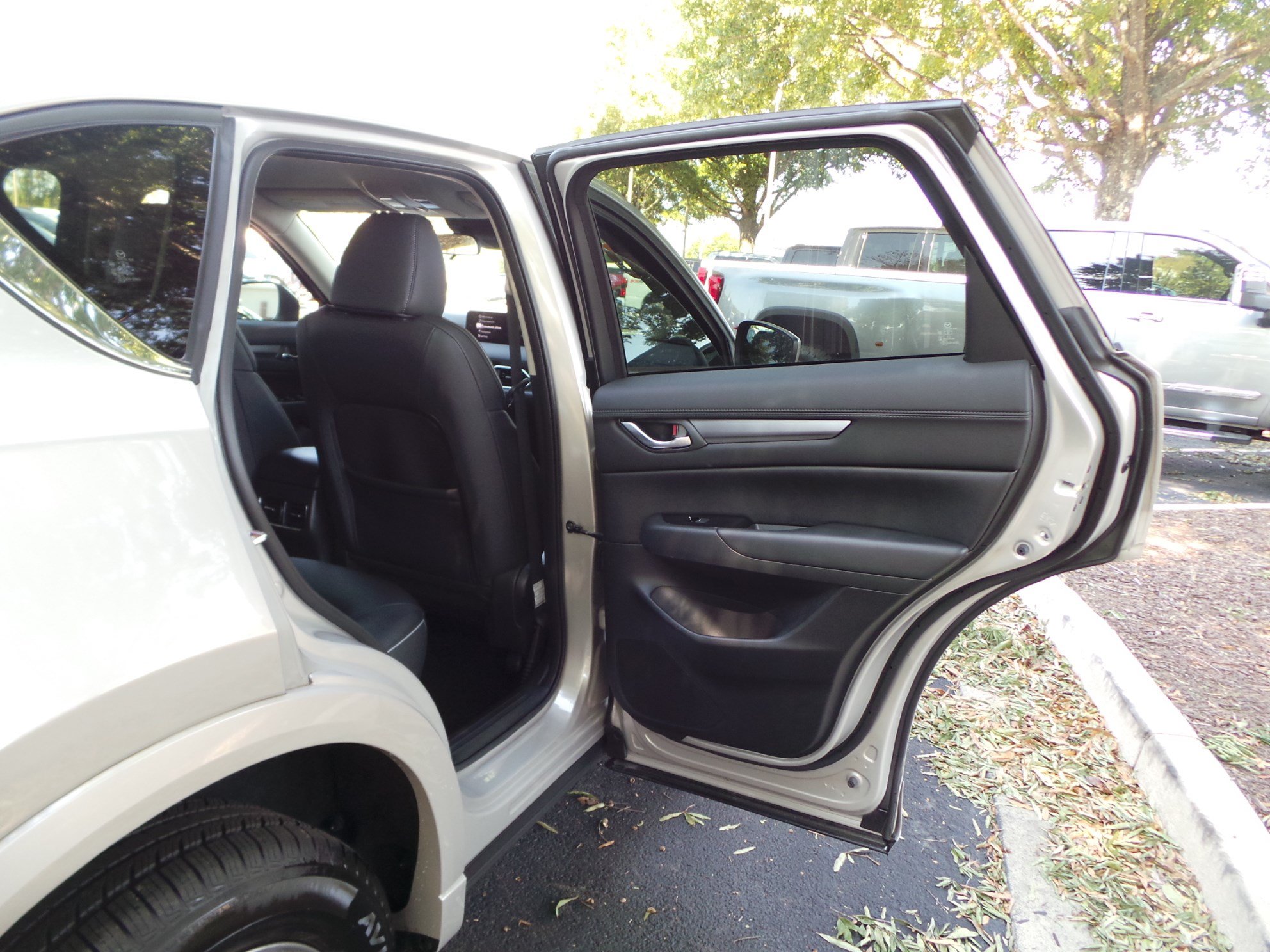 Certified 2025 MAZDA CX-5 AWD 2.5 S w/ Select Package image 34