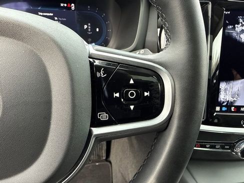 Certified 2025 Volvo V60 B5 Cross Country Plus image 16