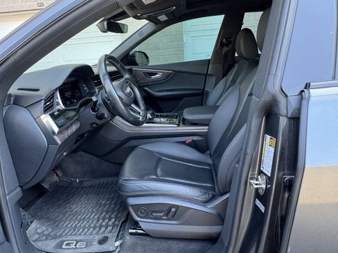 Used 2019 Audi Q8 Premium Plus w/ Premium Plus AWD/4WD image 11