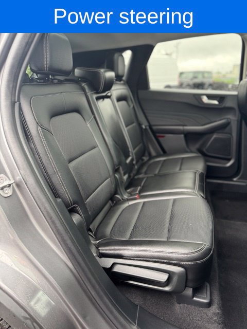 Certified 2022 Ford Escape Titanium w/ Class II Trailer Tow Package AWD/4WD image 27