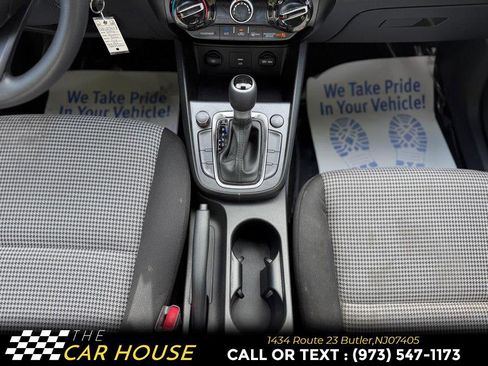 Used 2022 Hyundai Kona SE AWD/4WD image 27