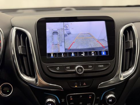 Used 2023 Chevrolet Equinox LT AWD/4WD image 20