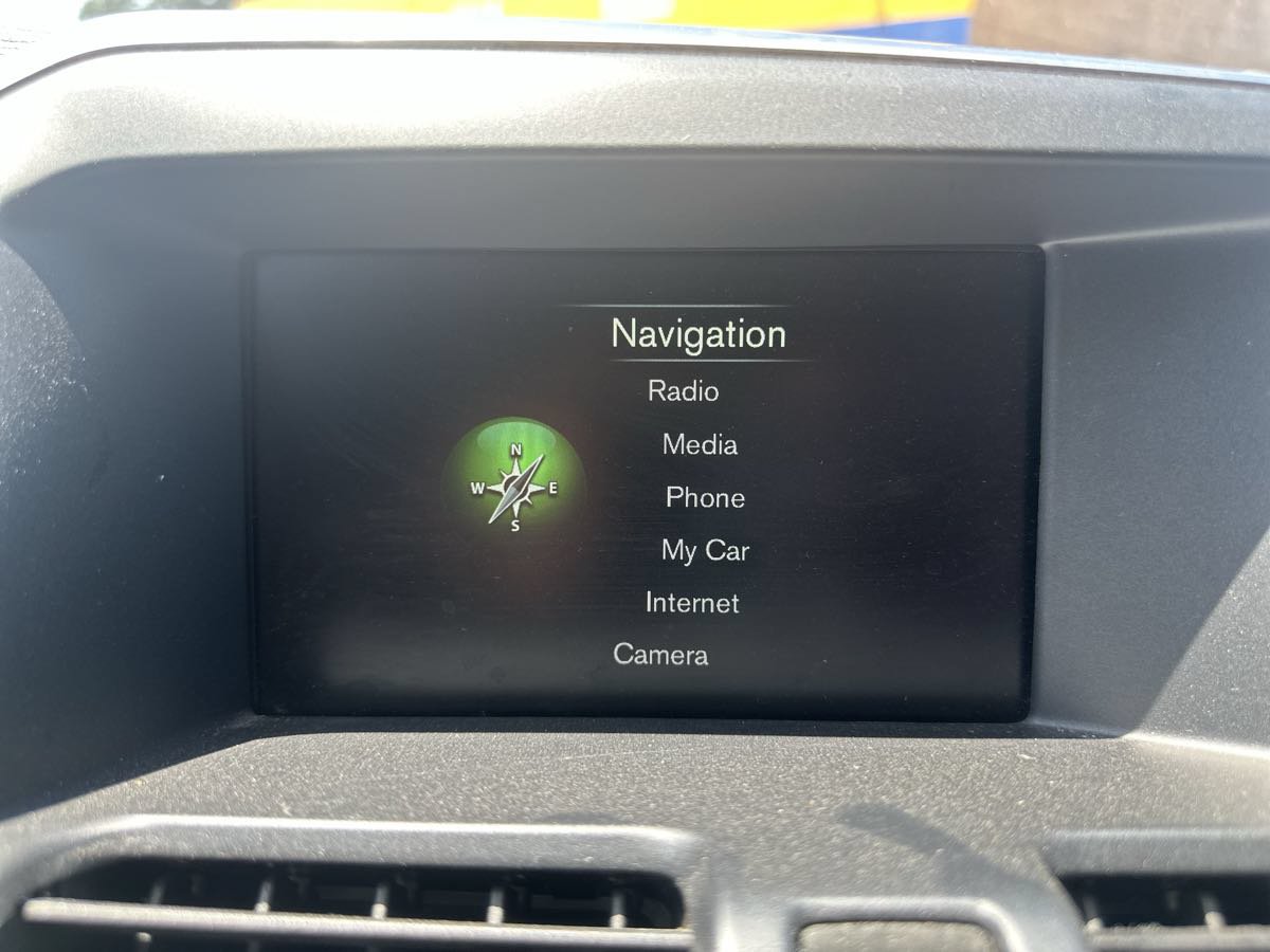 Used 2016 Volvo XC60 T5 Premier w/ Proximity Package FWD image 27