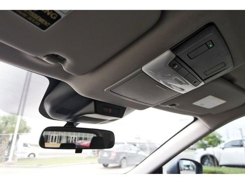 Used 2023 Nissan Rogue SV image 18