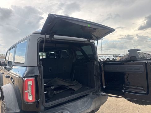 Used 2022 Ford Bronco Wildtrak AWD/4WD image 33