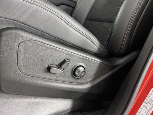 Used 2023 RAM 1500 Big Horn AWD/4WD image 18