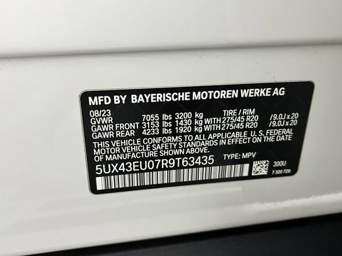 Certified 2024 BMW X5 xDrive50e w/ Premium Package image 29