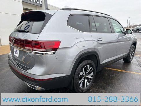Used 2024 Volkswagen Atlas SE image 7