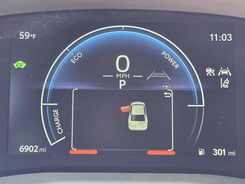 Used 2025 Toyota Camry SE image 19