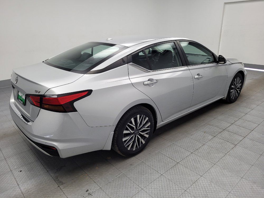 Used 2023 Nissan Altima 2.5 SV FWD image 9
