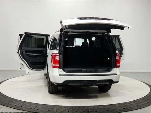 Used 2021 Ford Expedition XLT image 14