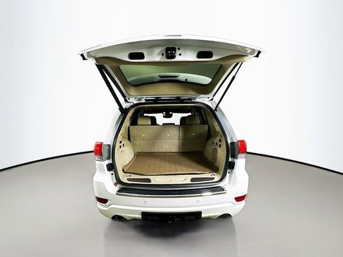 Used 2019 Jeep Grand Cherokee Overland image 35