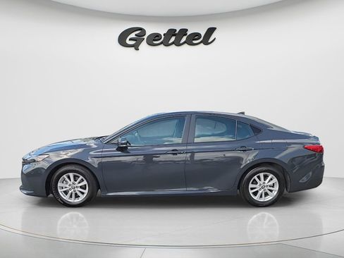 Used 2025 Toyota Camry LE w/ Convenience Package image 2