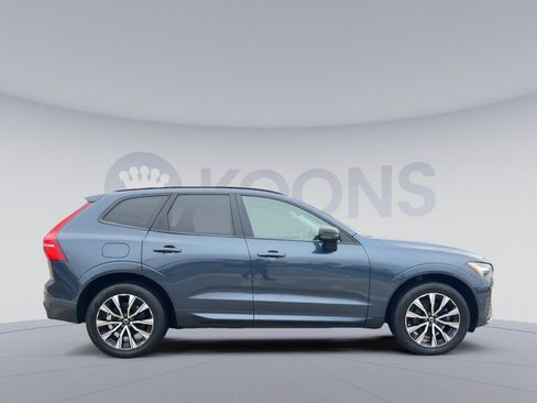 Used 2023 Volvo XC60 B5 Plus AWD/4WD image 12