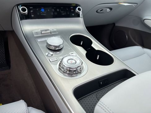 New 2026 Genesis GV70 2.5T Advanced image 22