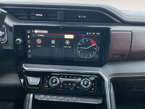 Used 2024 GMC Sierra 3500 Denali Ultimate image 14