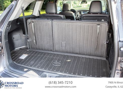Used 2019 Toyota Highlander SE AWD/4WD image 31