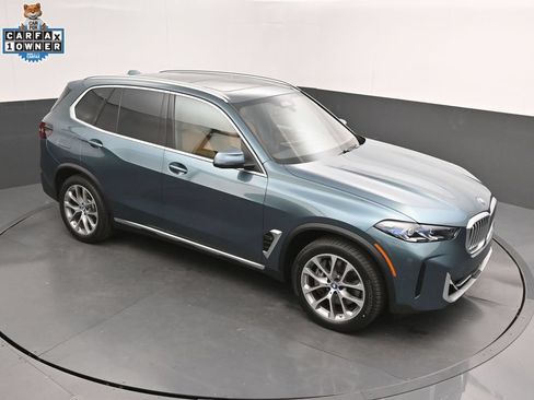 Used 2024 BMW X5 xDrive50e w/ Premium Package AWD/4WD image 40
