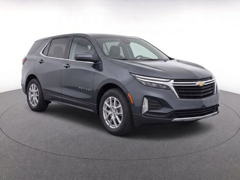 Used 2022 Chevrolet Equinox LT FWD image 2