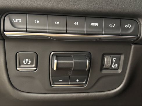 New 2025 Cadillac Escalade ESV Sport Platinum image 22