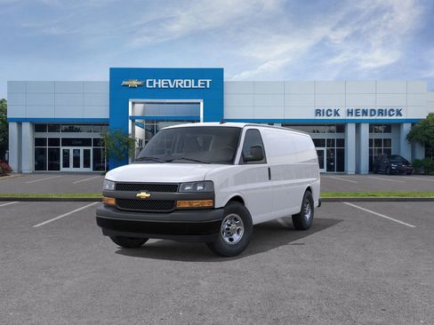 New 2026 Chevrolet Express 2500 w/ Driver Convenience Package RWD image 10