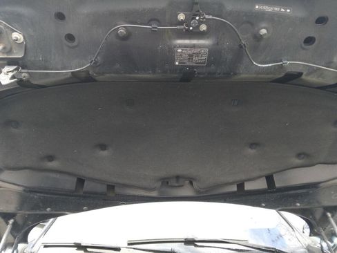 Used 2018 Land Rover Range Rover Velar S image 43