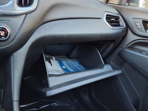 Used 2019 Chevrolet Equinox LT w/ Sun & Navigation Package image 26