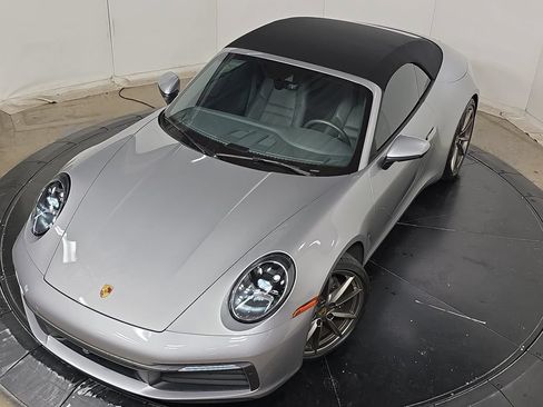 Used 2021 Porsche 911 Carrera RWD image 31