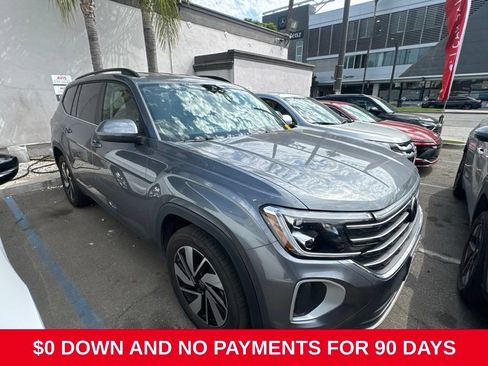 Used 2025 Volkswagen Atlas SE FWD image 3
