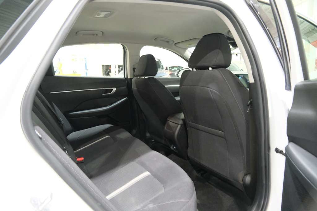 Used 2025 Hyundai Sonata SEL FWD image 22