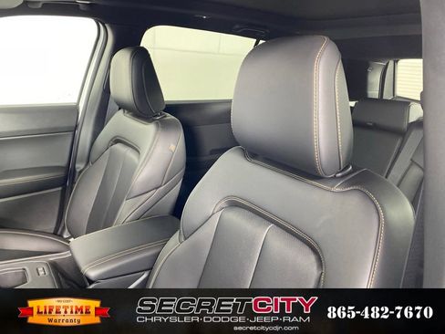 New 2026 Jeep Cherokee Limited AWD/4WD image 10