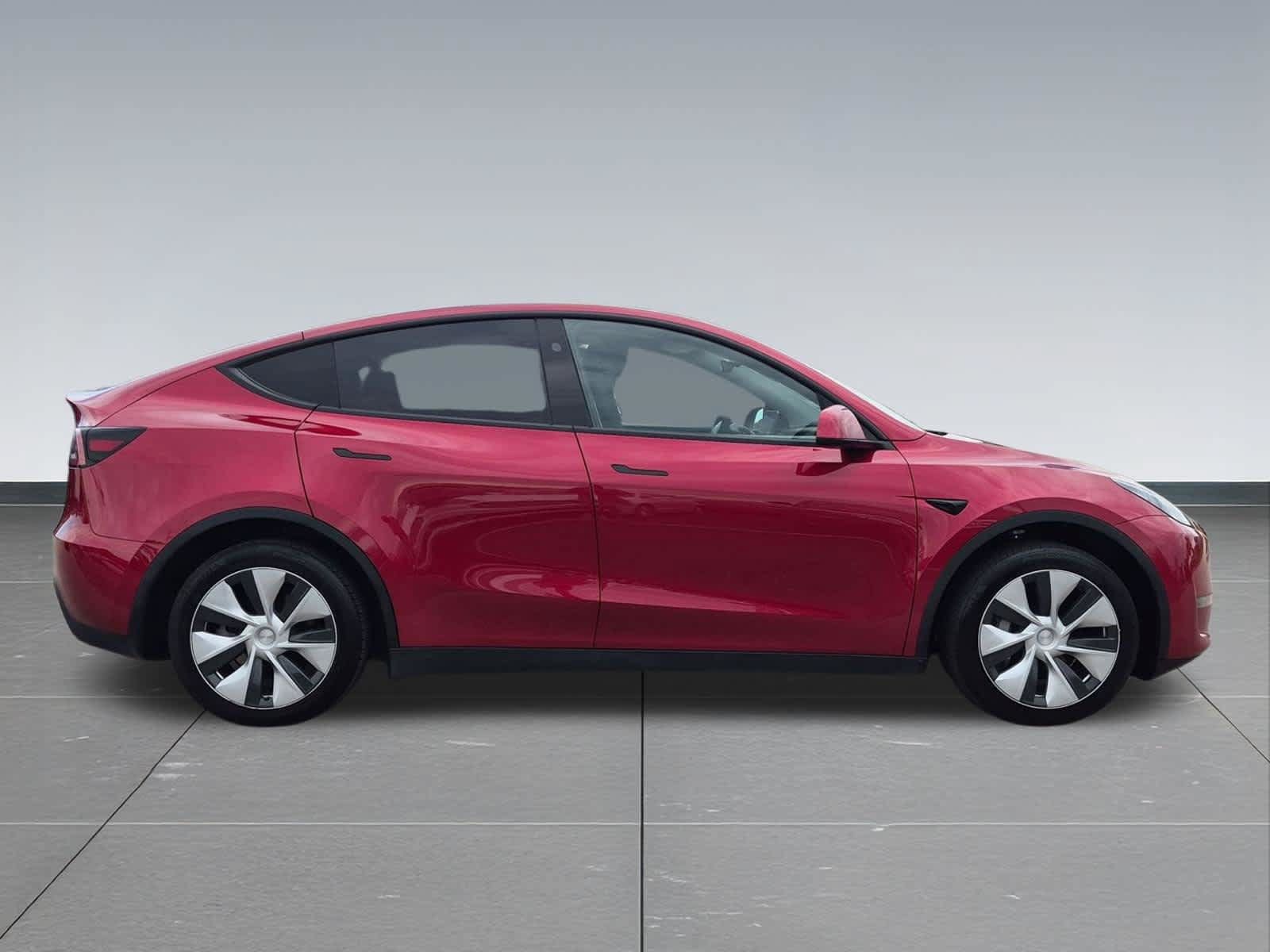 Used 2024 Tesla Model Y Long Range AWD/4WD image 7