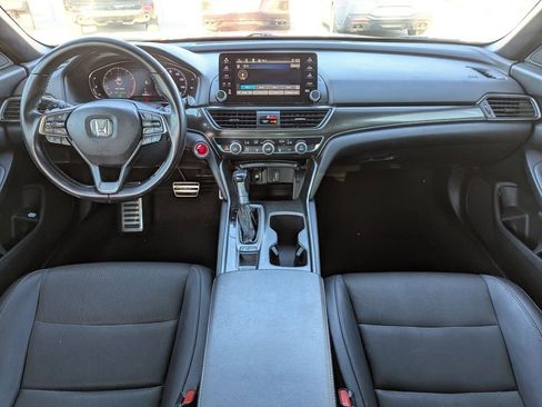 Used 2019 Honda Accord Sport image 10