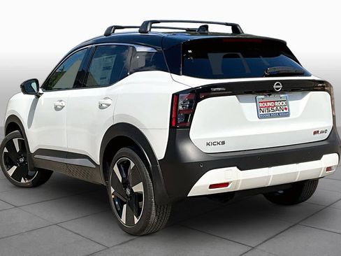 New 2026 Nissan Kicks SR w/ SR Premium Package AWD/4WD image 7