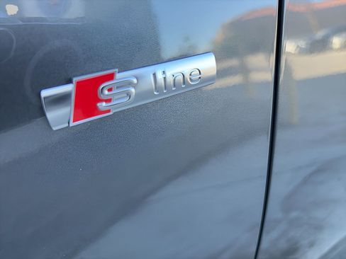 Used 2024 Audi Q5 e Premium Plus w/ Premium Plus Package image 21