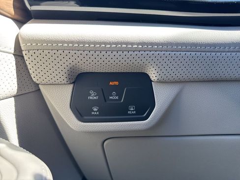 New 2026 Volkswagen Atlas SE image 31