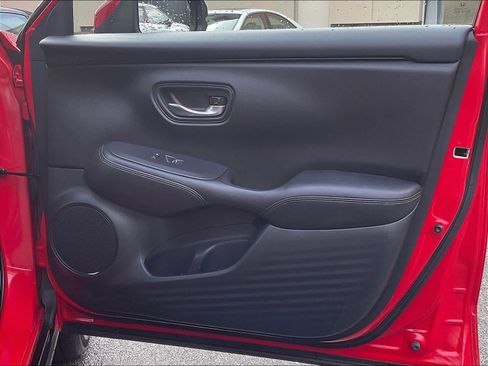 Used 2024 Honda HR-V EX-L image 12