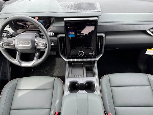 New 2026 GMC Acadia AT4 w/ Luxury Package AWD/4WD image 15