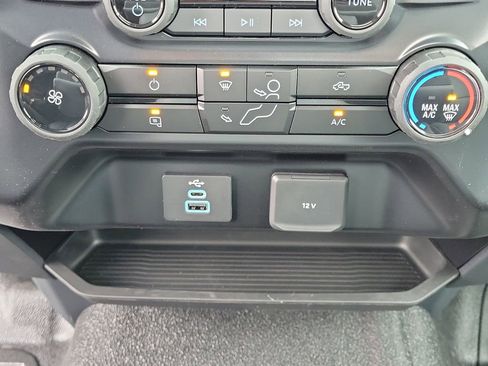 New 2026 Ford F250 XL w/ FX4 Off-Road Package image 32