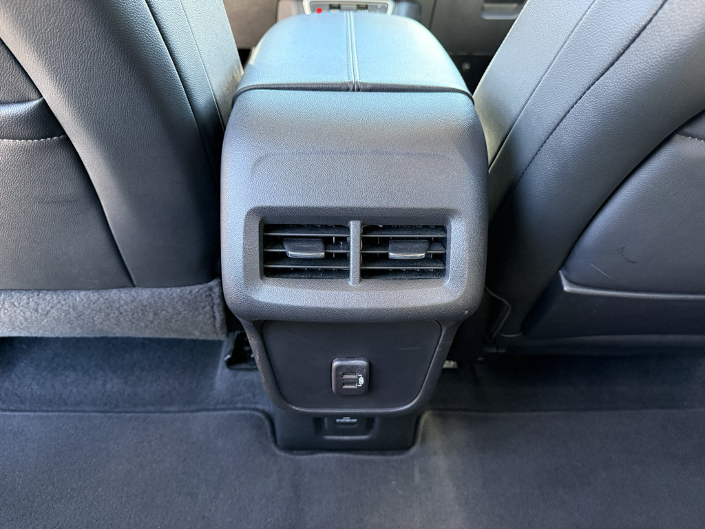 Used 2022 GMC Terrain SLT w/ Tech Package AWD/4WD image 29
