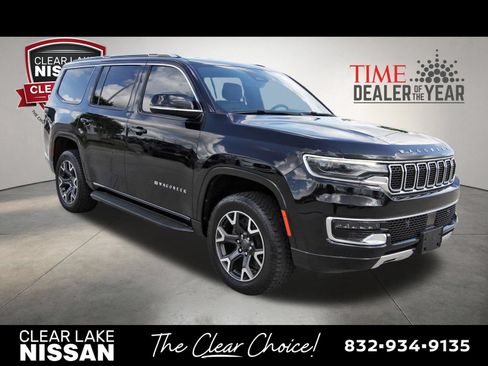 Used 2023 Jeep Wagoneer Series III w/ Preferred Equipment Group AWD/4WD image 9