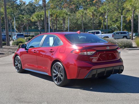 Certified 2024 Toyota Corolla SE image 3