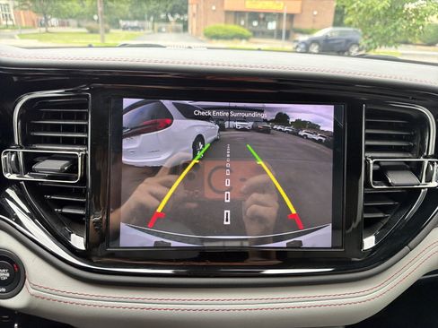 Used 2023 Dodge Durango GT AWD/4WD image 19