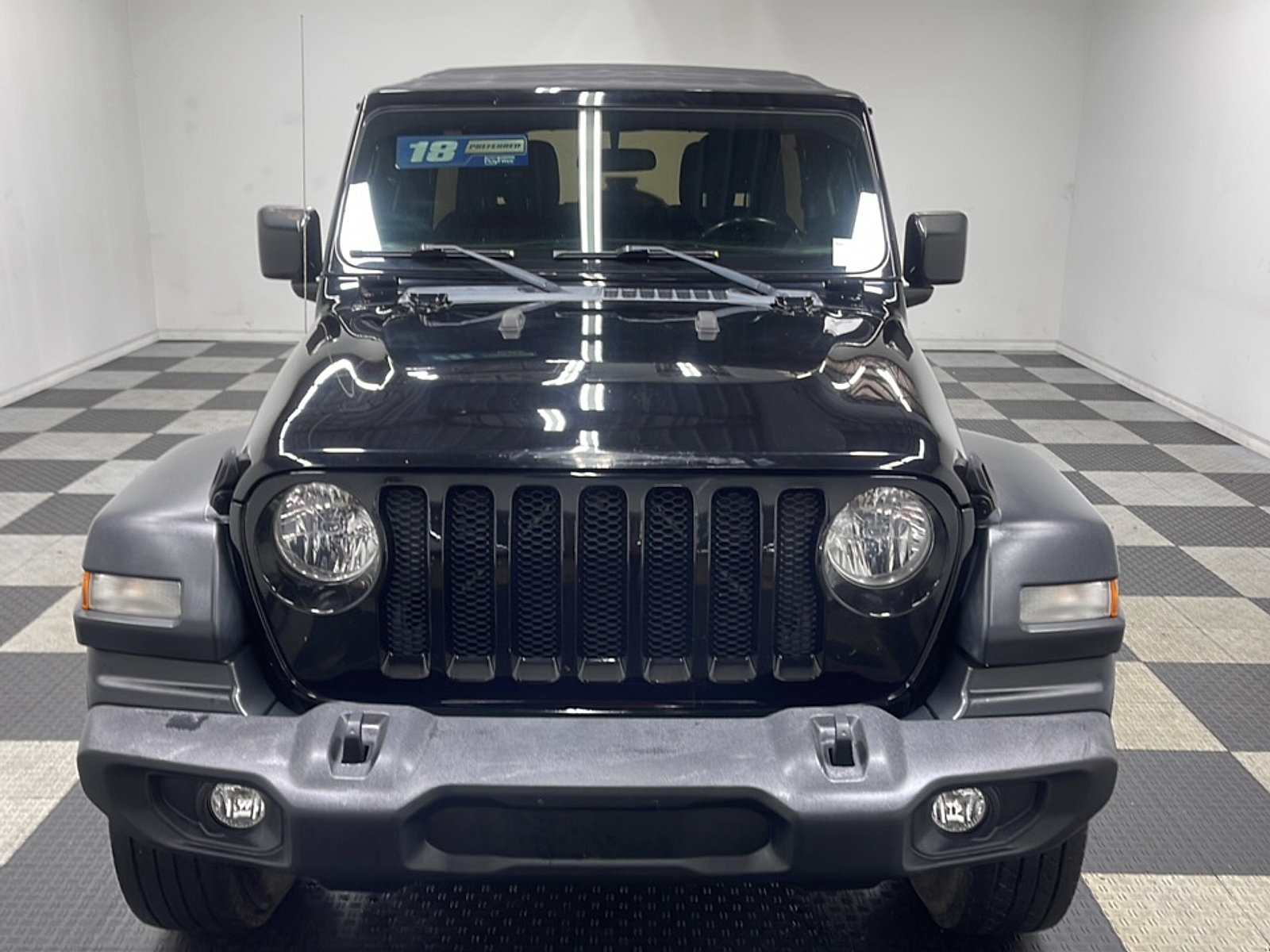 Used 2018 Jeep Wrangler Unlimited Sport S AWD/4WD image 25
