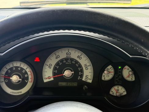 Used 2010 Toyota FJ Cruiser 4WD image 14