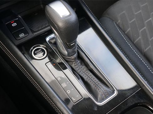 Used 2024 Nissan Kicks SV FWD image 14