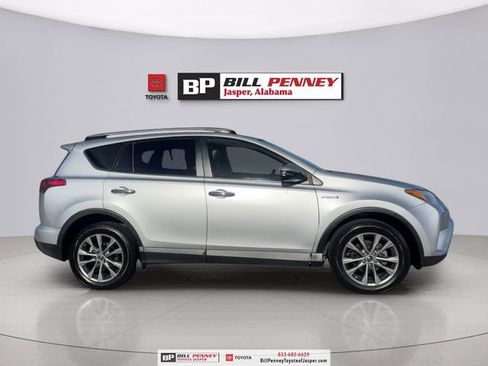 Used 2016 Toyota RAV4 Limited image 6