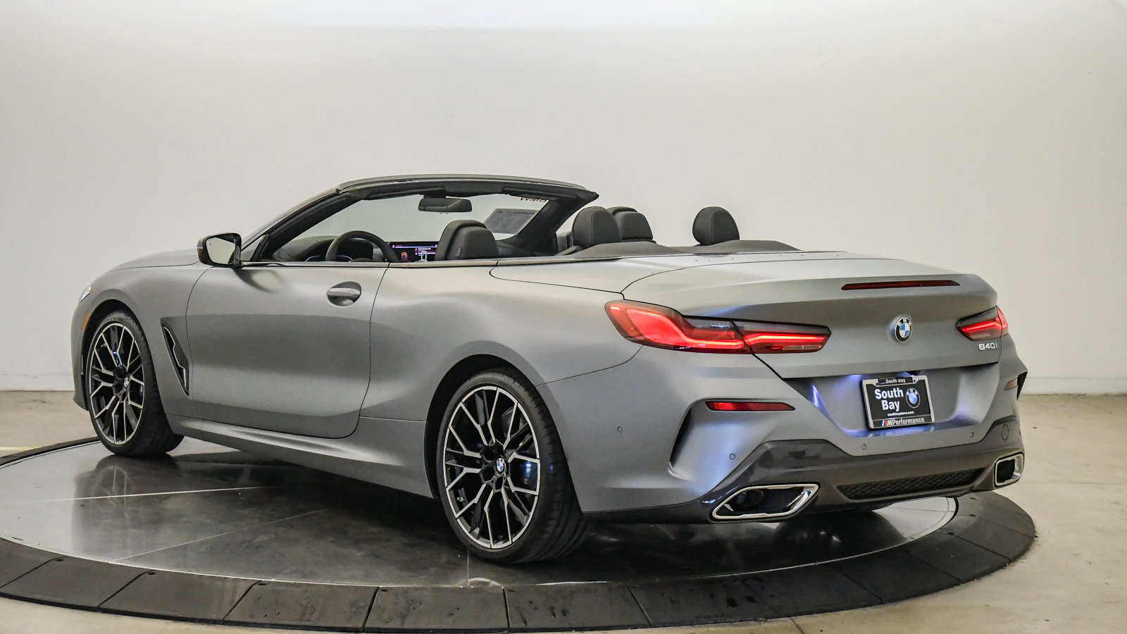 Used 2026 BMW 840i Convertible RWD image 31