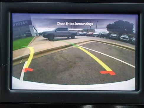 Used 2023 Chrysler Voyager LX FWD image 28