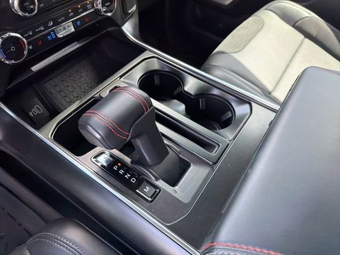 Used 2025 Ford F150 Raptor AWD/4WD image 30